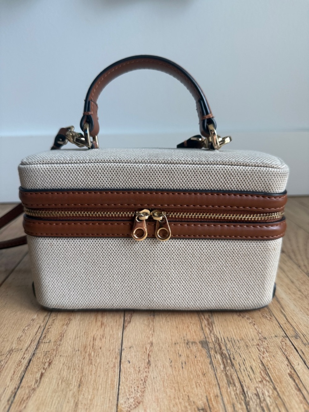 ZARA Rigid Canvas Bag Cream & Tan Faux Leather Crossbody Zip Around Box Bag